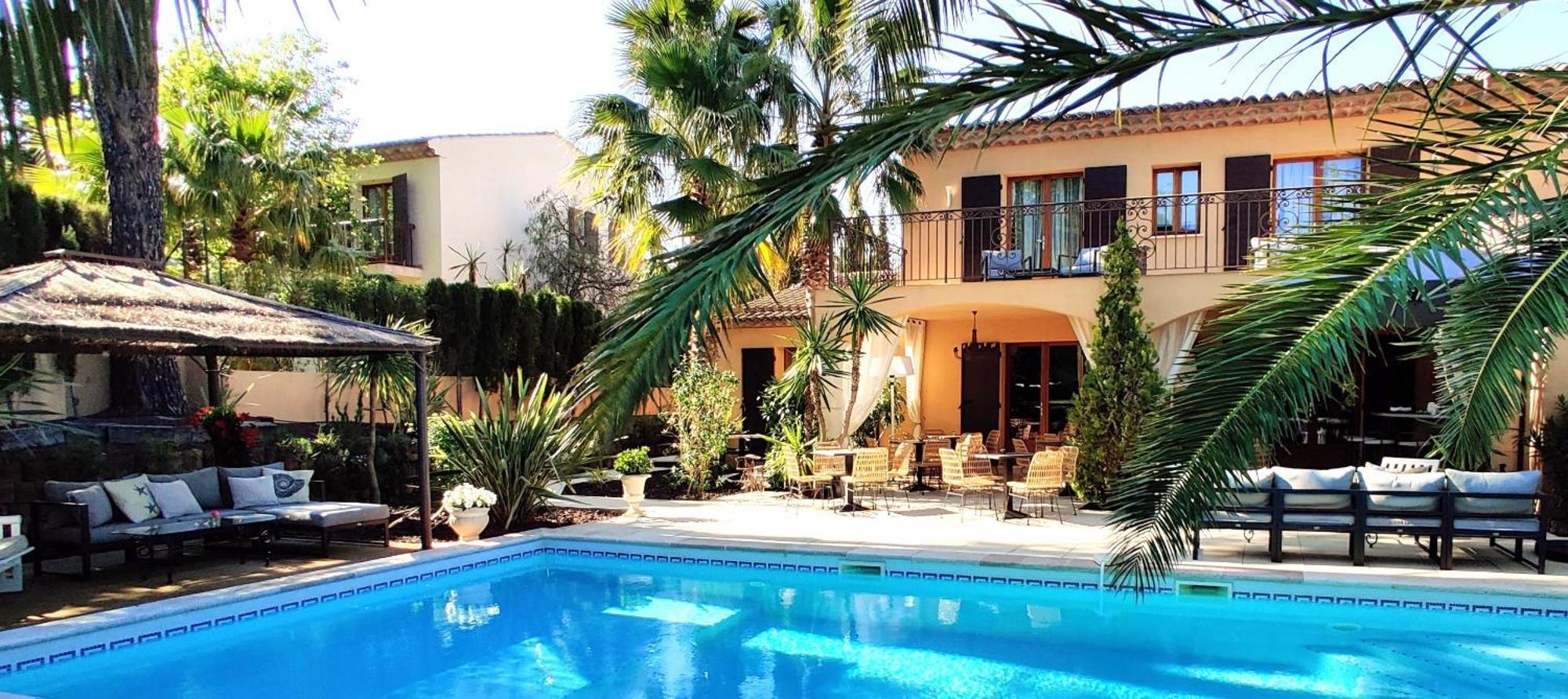 Maison Prestige Saint Tropez By Roberto Geissini Grimaud Exteriér fotografie